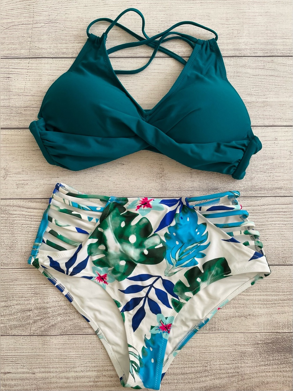 CUPSHE Women’s Bikini Set, Teal Top with Tropical High-Waist Bottoms